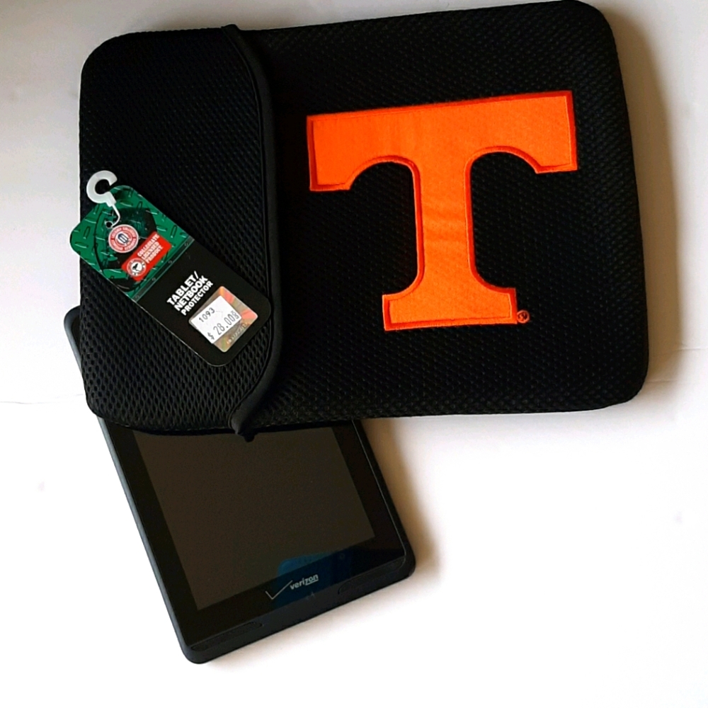 Collegiate licensed tablet protector